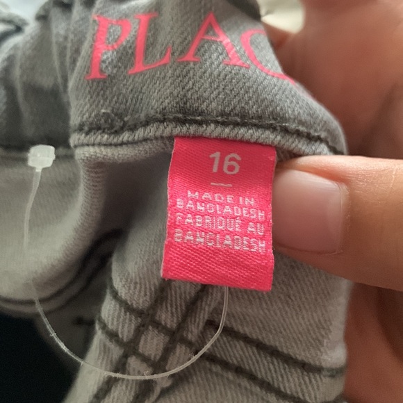 Don’t fit me anymore - Picture 3 of 3